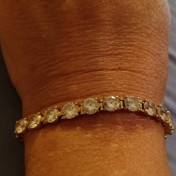 Gorgeous Australian Crystal Bracelet - Picture 9 of 10